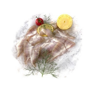 Filets de perches frais du Lac Suisse sur glace avec citron et herbes, poissons frais locaux de qualité supérieure