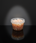 Pot transparent de crevettes cocktails cuites en saumure MSC de 150g, origine Danemark.