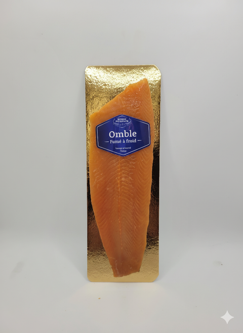 Omble fumé à froid artisanal d'Islande sur plateau doré emballé sous vide